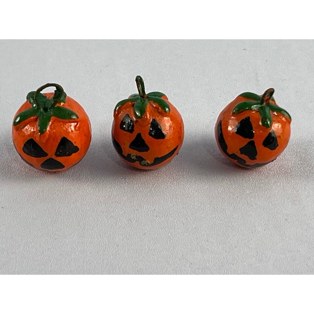 VTG Halloween Jack O' Lantern Pumpkin Charms Hand Painted Metal Lot of 3